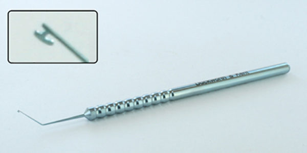 6-466-05 : Mackool Capsule Retractor and IOL Guide