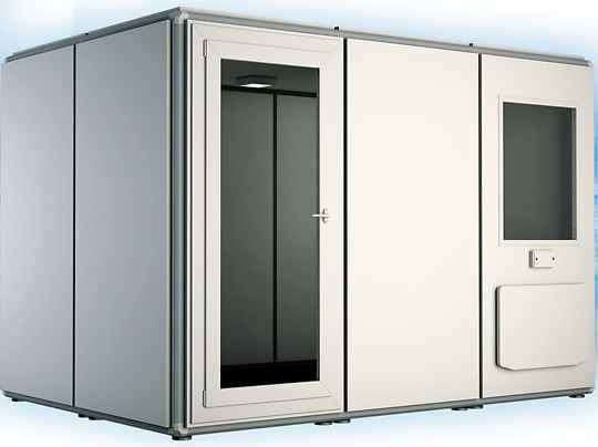 P45S3X2W-COMPLETE : Puma PRO45S Geluidsarme cabine: external dimensions: 318 x 216 x 247 cm, internal dimensions: 302 x 200 x 201 cm, connection pannel and ventilation system included, total glass door with 75 cm wide opening, external folding table included
